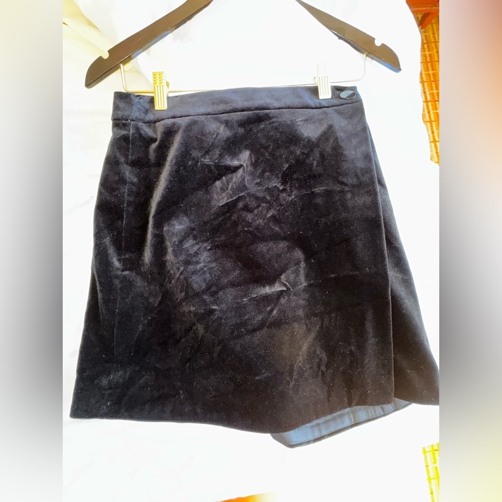 Theory Velvet Wrap Mini Skirt Black Size Small - Picture 6 of 9